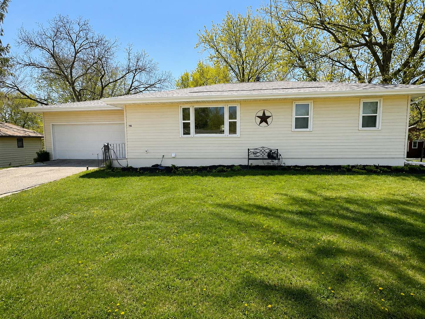 1st image of 205 Main St W, Geneva, MN 56035 | MLS# 7117185