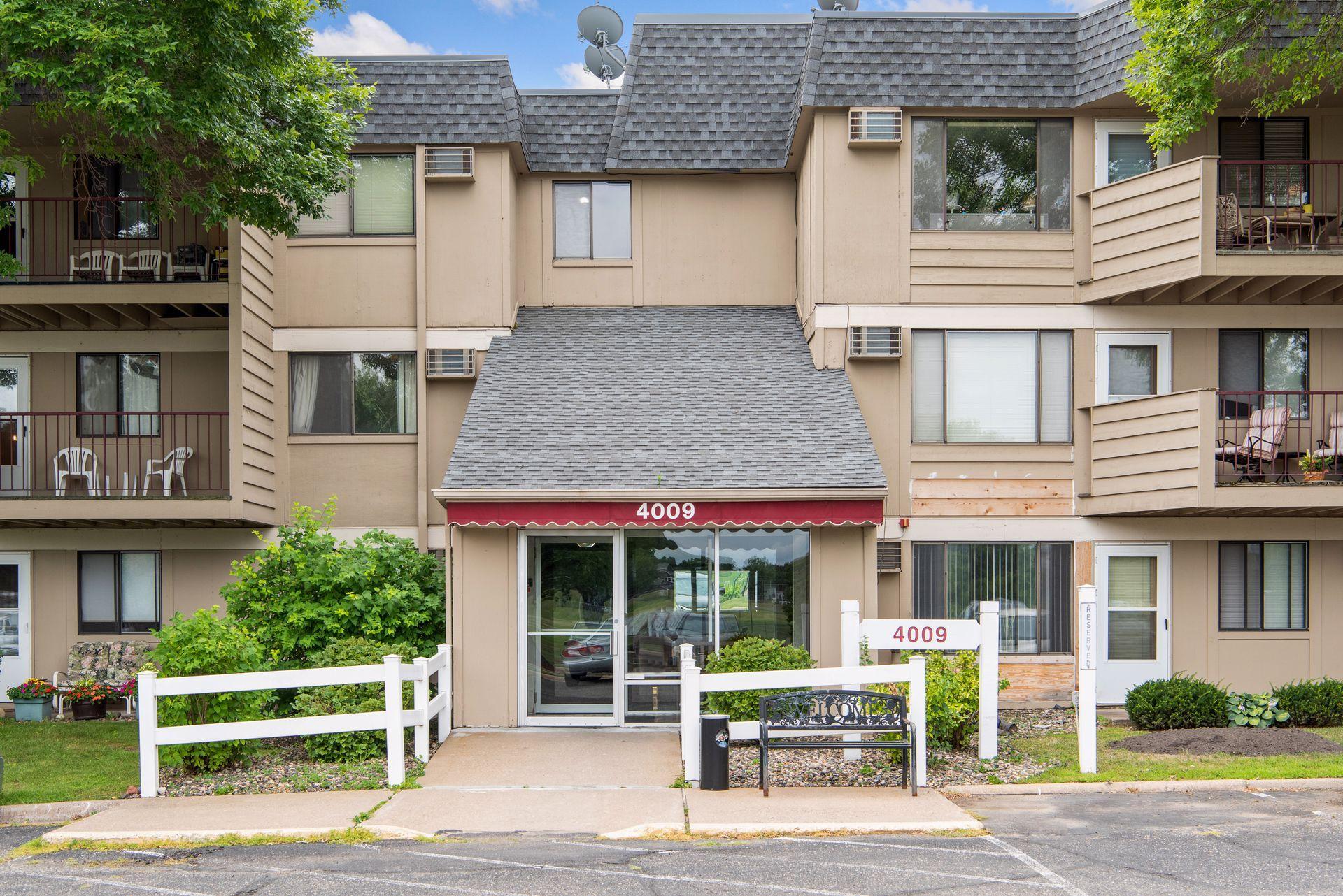 39th image of 4009 Heritage Hills Dr #207, Minneapolis, MN 55437 | MLS# 7117203