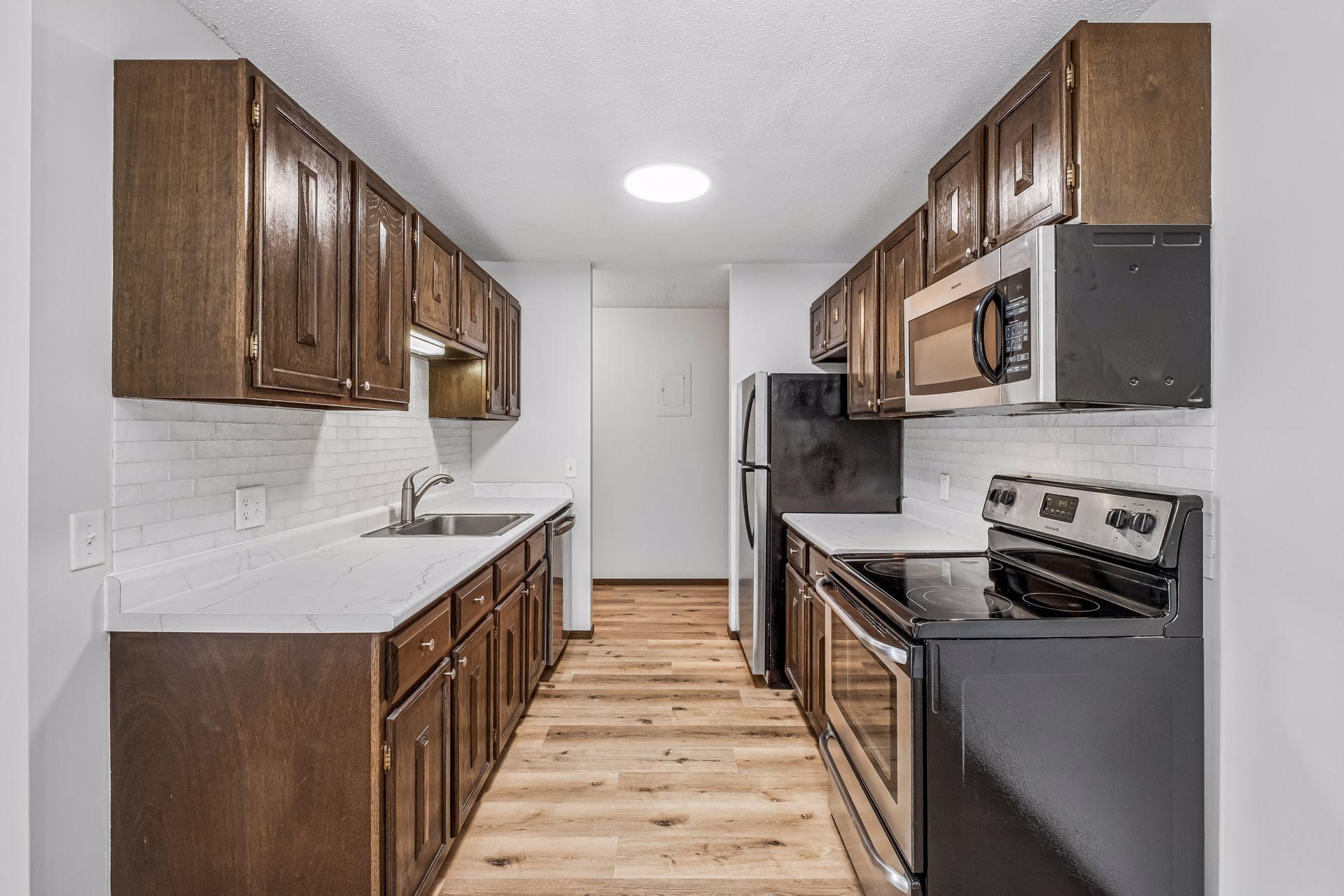 3rd image of 4009 Heritage Hills Dr #207, Minneapolis, MN 55437 | MLS# 7117203