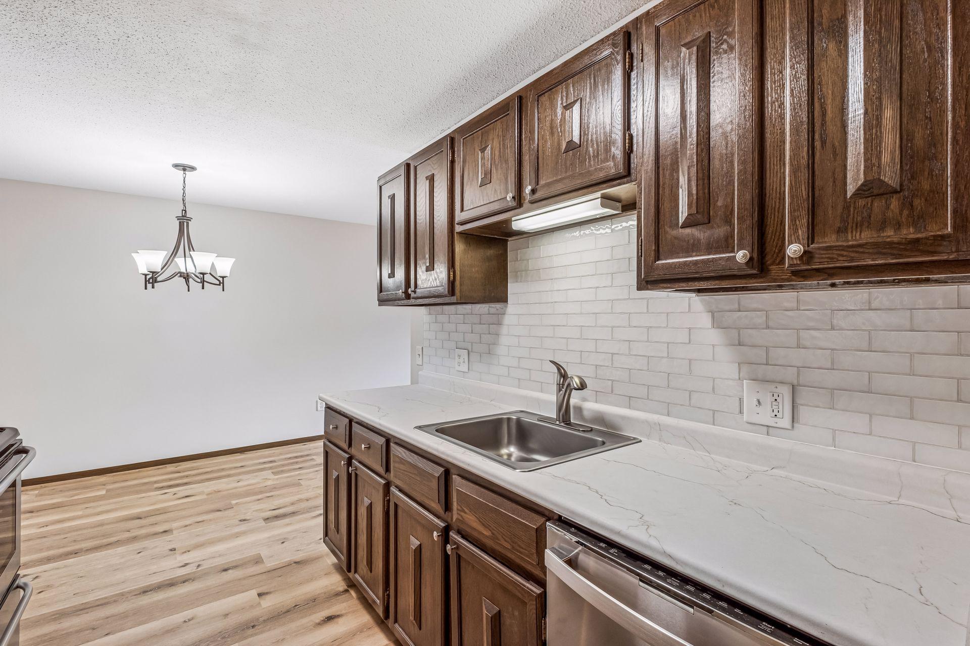 2nd image of 4009 Heritage Hills Dr #207, Minneapolis, MN 55437 | MLS# 7117203