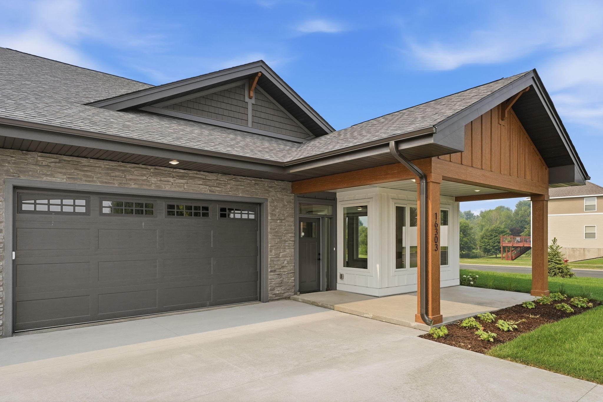 2nd image of 16309 Esprit Ct, Lakeville, MN 55044 | MLS# 7117285