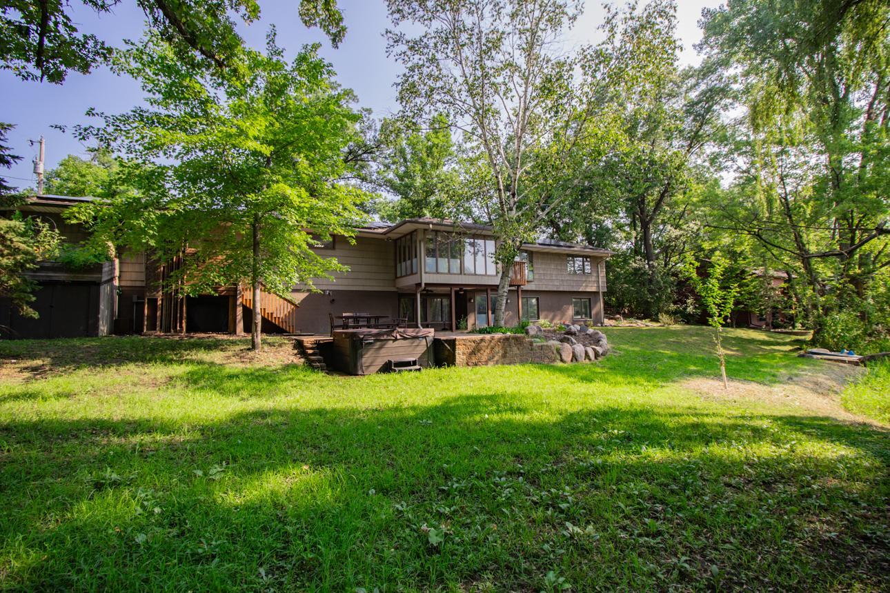 1st image of 700 Arbogast St, Saint Paul, MN 55126 | MLS# 7117341