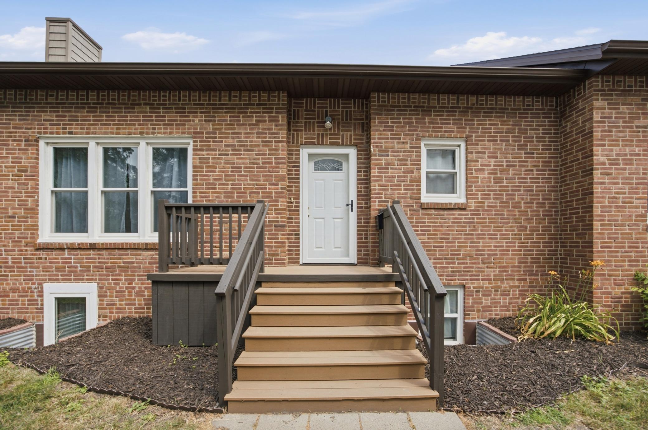 3rd image of 618 6Th St S, Moorhead, MN 56560 | MLS# 7117352