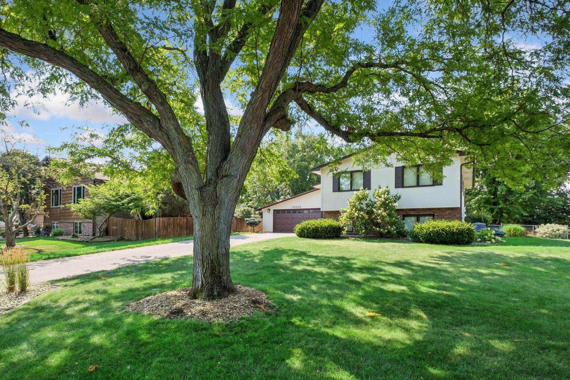 1st image of 10342 Rhode Island Cir, Minneapolis, MN 55438 | MLS# 7117358