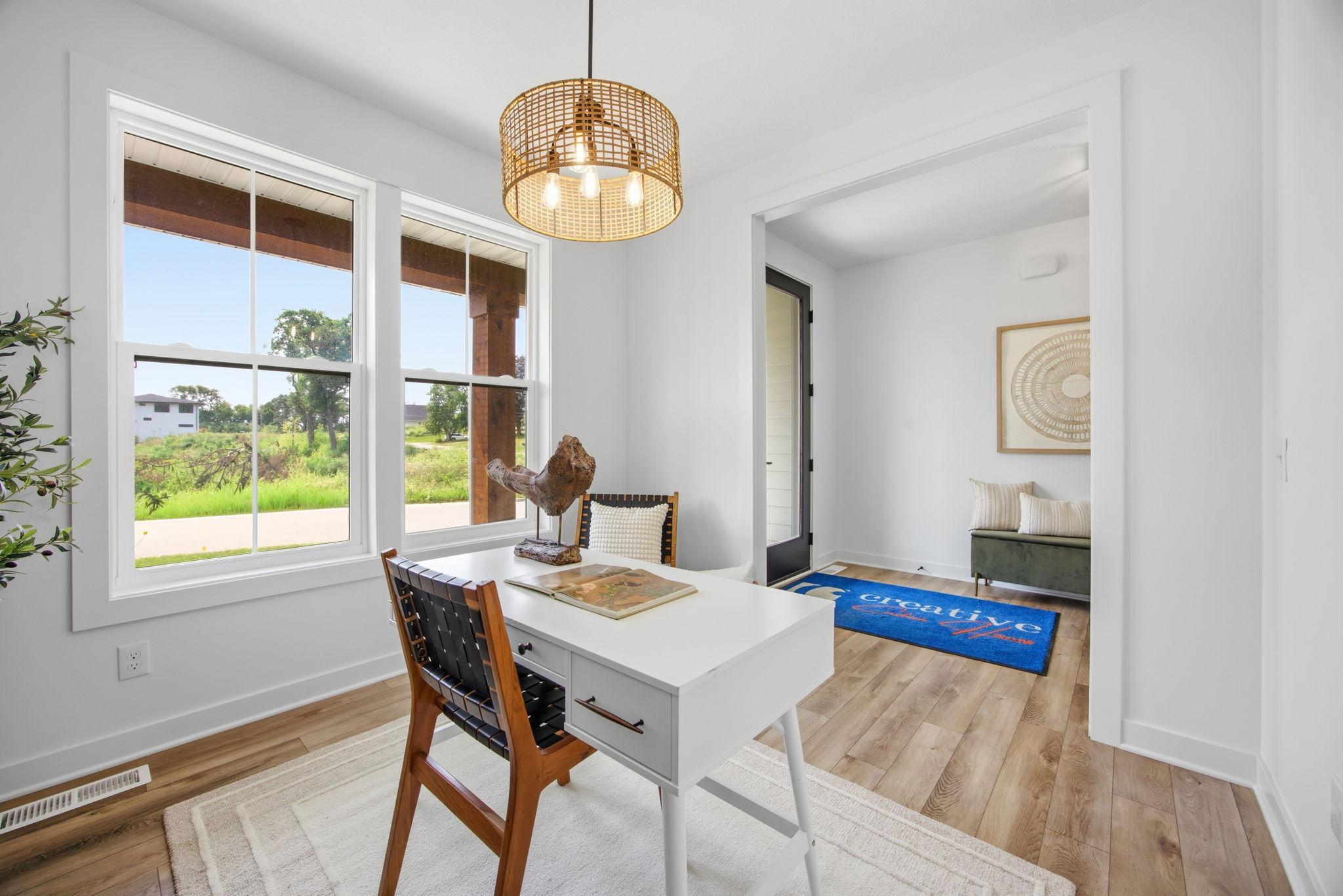 2nd image of 2415 Laurie Ct, Saint Paul, MN 55113 | MLS# 7117369