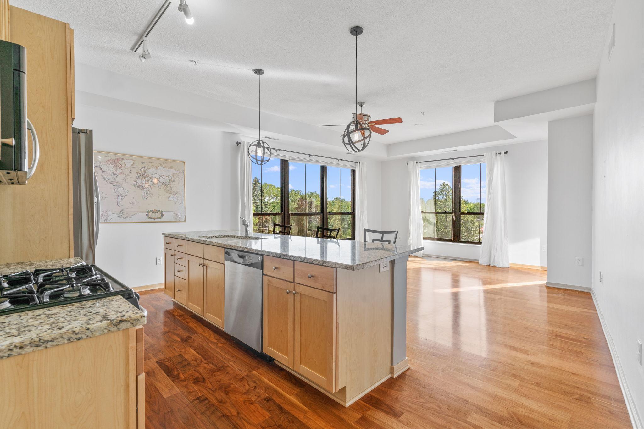 2nd image of 4525 Park Commons Dr #201, Minneapolis, MN 55416 | MLS# 7117382