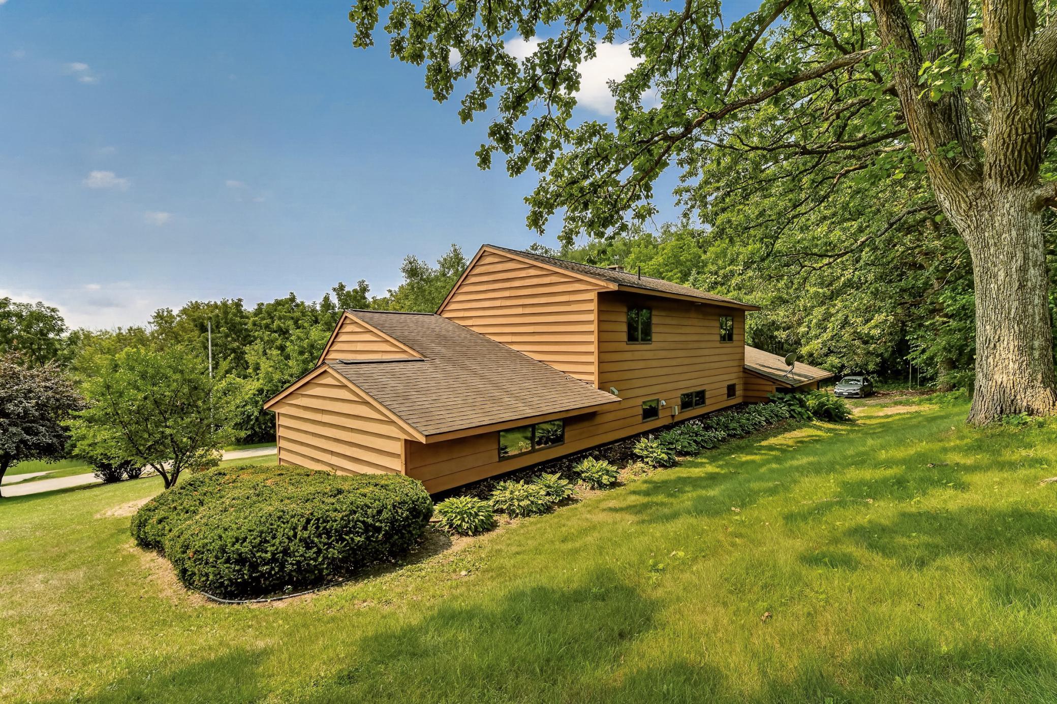 3rd image of 1007 Sunset Rd, Preston, MN 55965 | MLS# 7117383