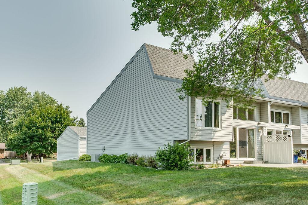 4th image of 601 35Th Ave S #1, Moorhead, MN 56560 | MLS# 7117404