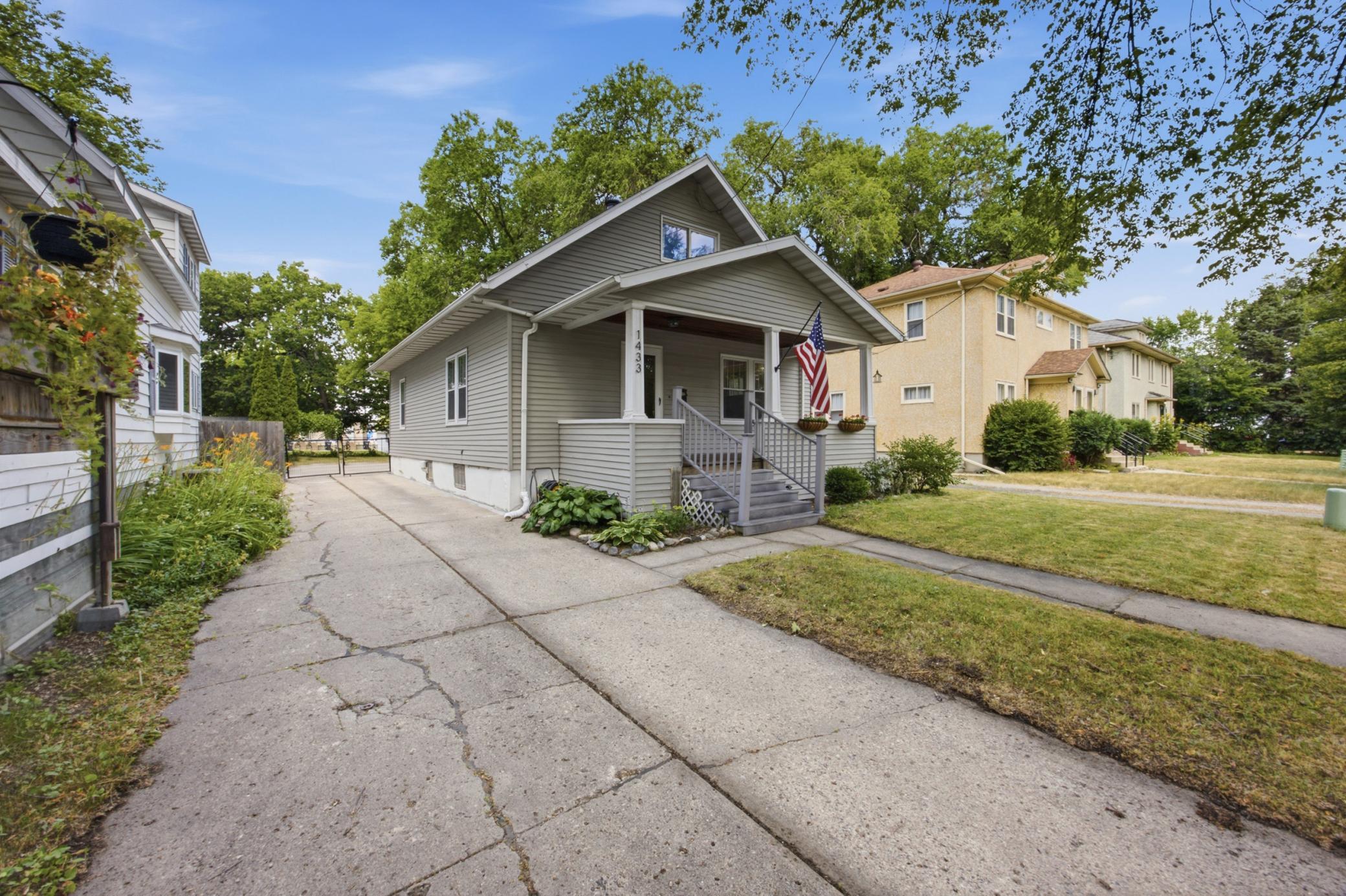2nd image of 1433 2nd Ave S, Fargo, ND 58103 | MLS# 7117458