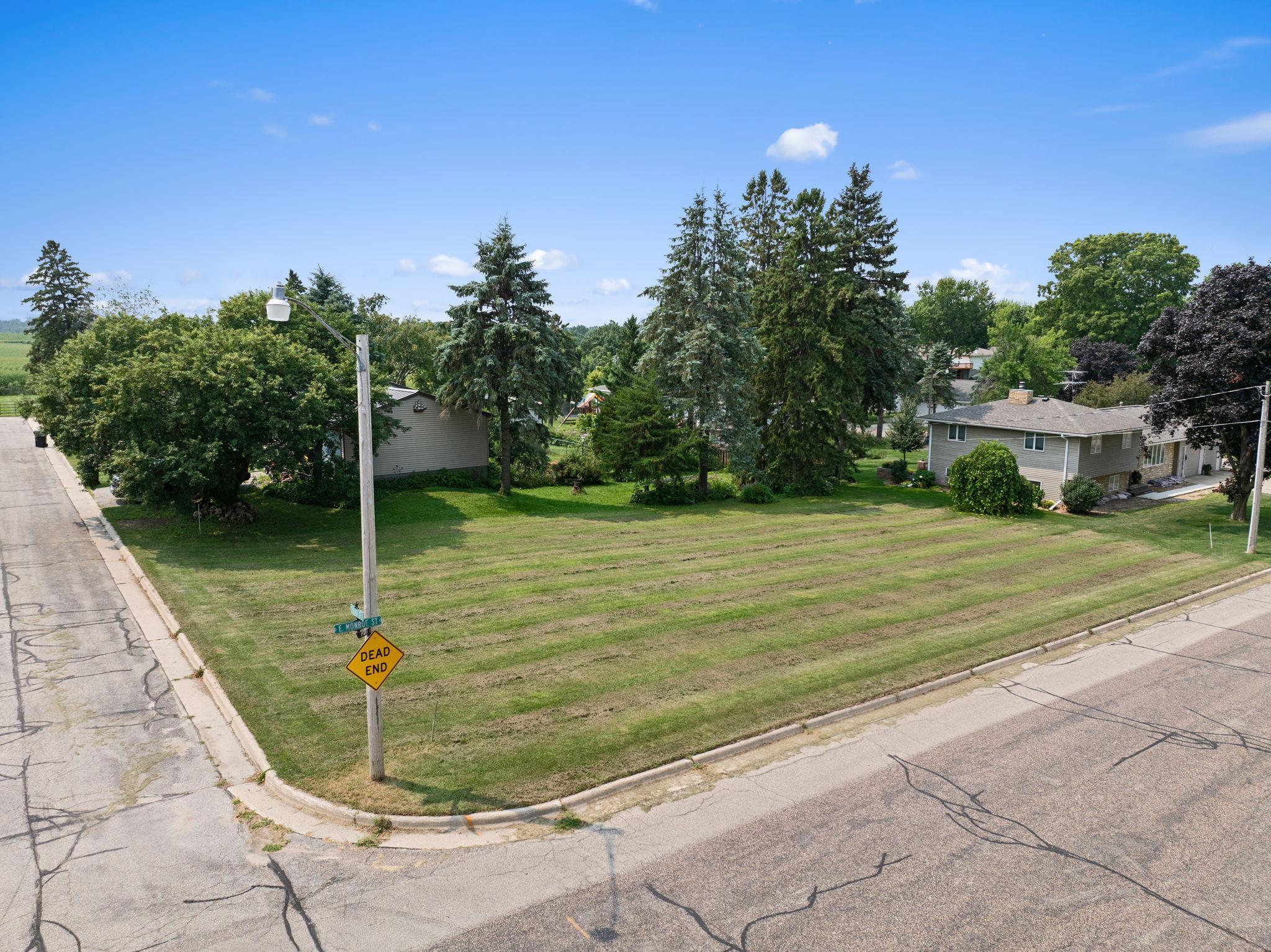 1st image of 418 Monroe St E, Caledonia, MN 55921 | MLS# 7117470
