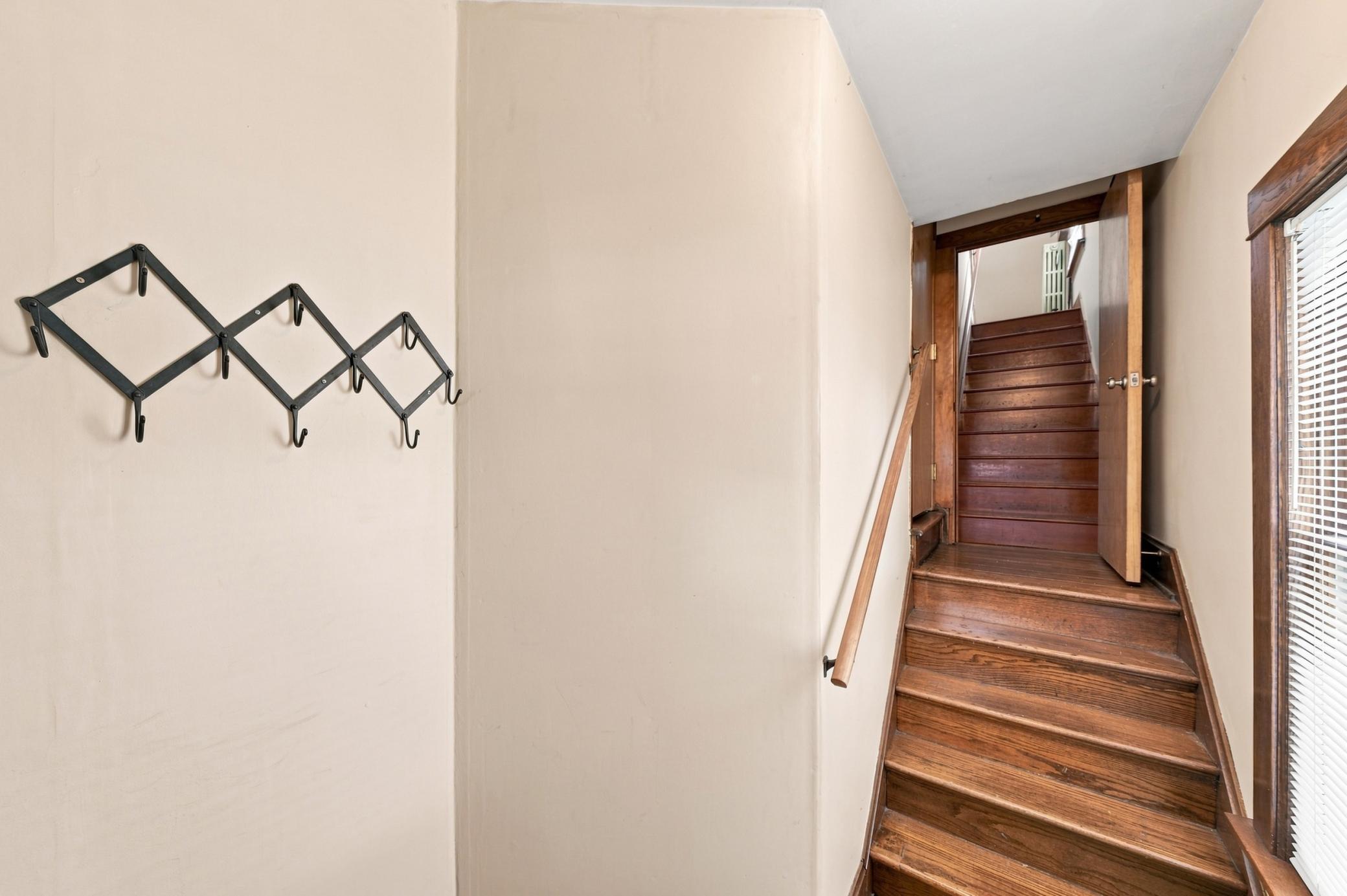 2nd image of 3740 Bryant Ave S, Minneapolis, MN 55409 | MLS# 7117472