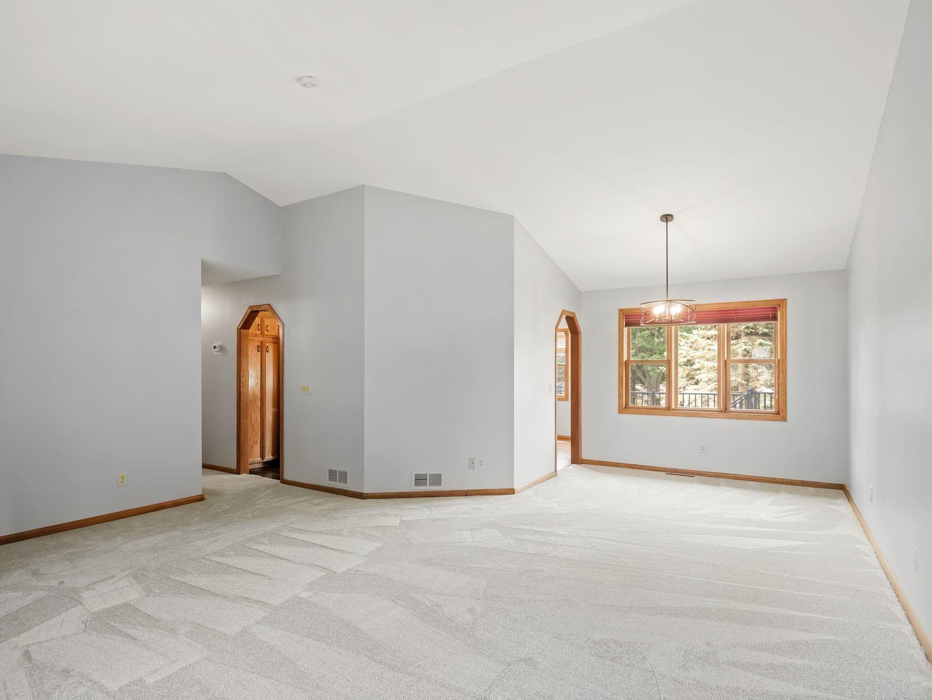 4th image of 14806 Hallmark Dr, Saint Paul, MN 55124 | MLS# 7117475