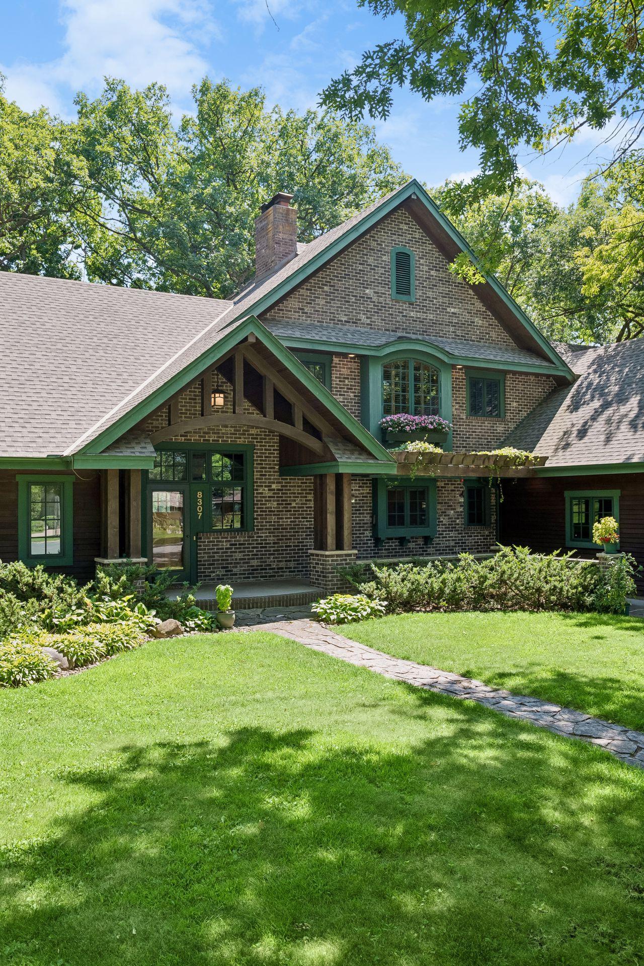 3rd image of 8307 Oakmere Rd, Minneapolis, MN 55438 | MLS# 7117528
