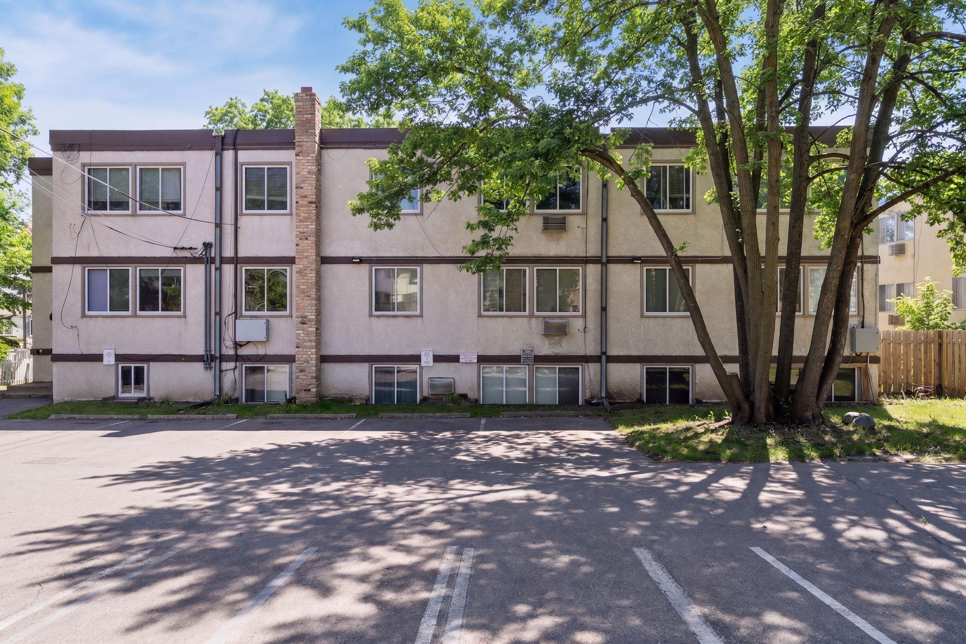 2nd image of 2212 Aldrich Ave S, Minneapolis, MN 55405