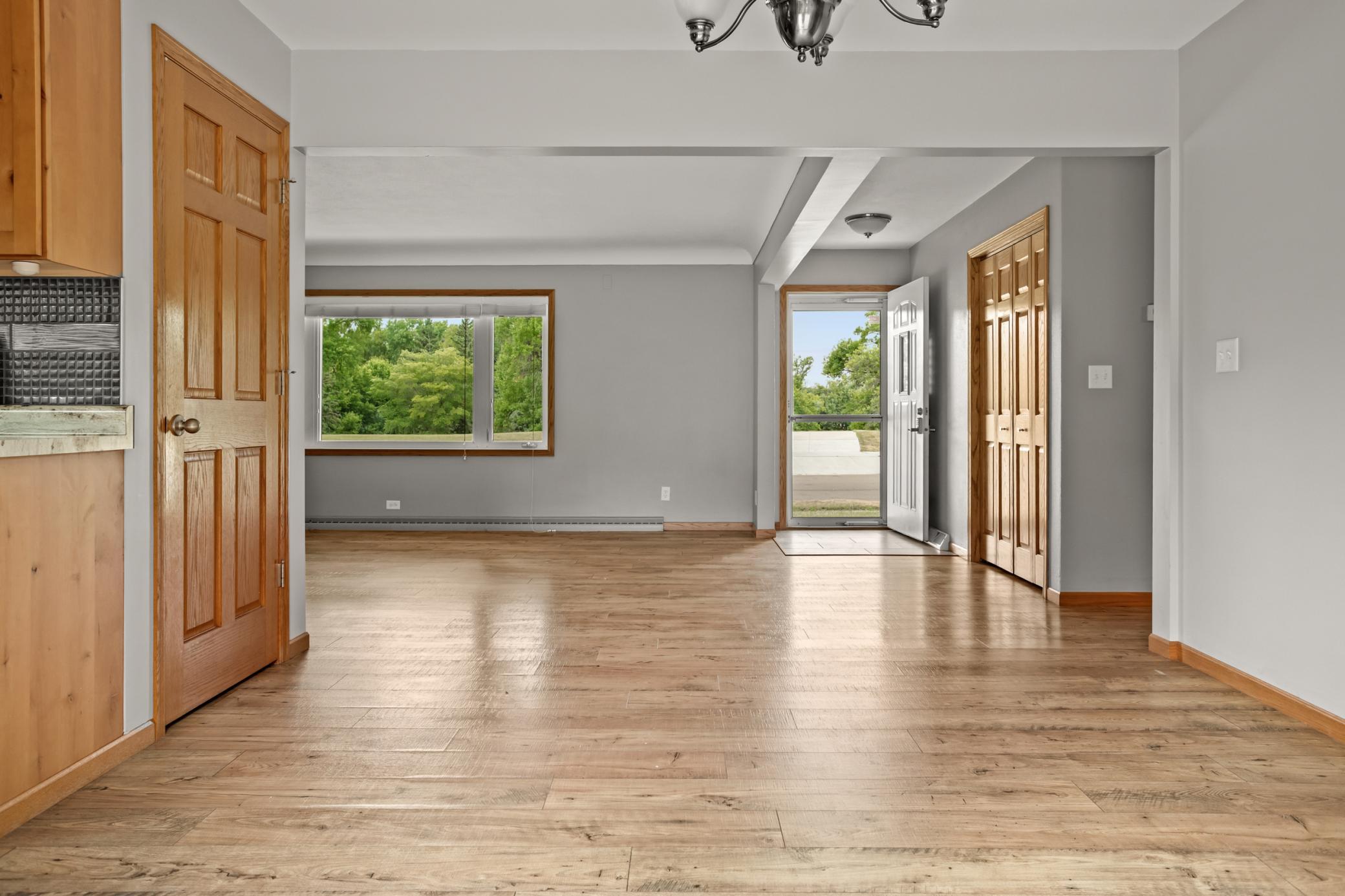 4th image of 1108 S River Dr, Moorhead, MN 56560 | MLS# 7117552