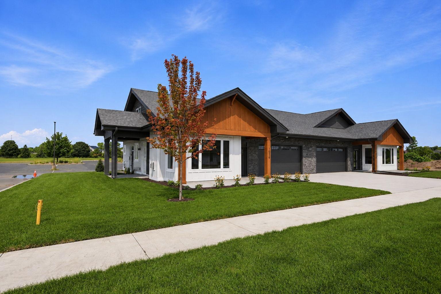 1st image of 16316 Esprit Ct, Lakeville, MN 55044 | MLS# 7117564