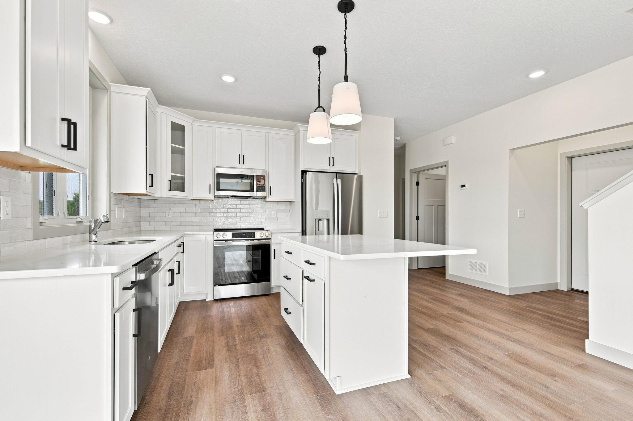 5th image of 16316 Esprit Ct, Lakeville, MN 55044 | MLS# 7117564