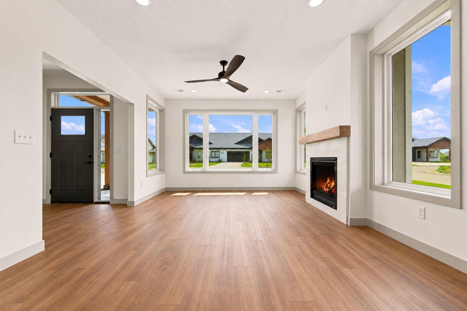 2nd image of 16316 Esprit Ct, Lakeville, MN 55044 | MLS# 7117564