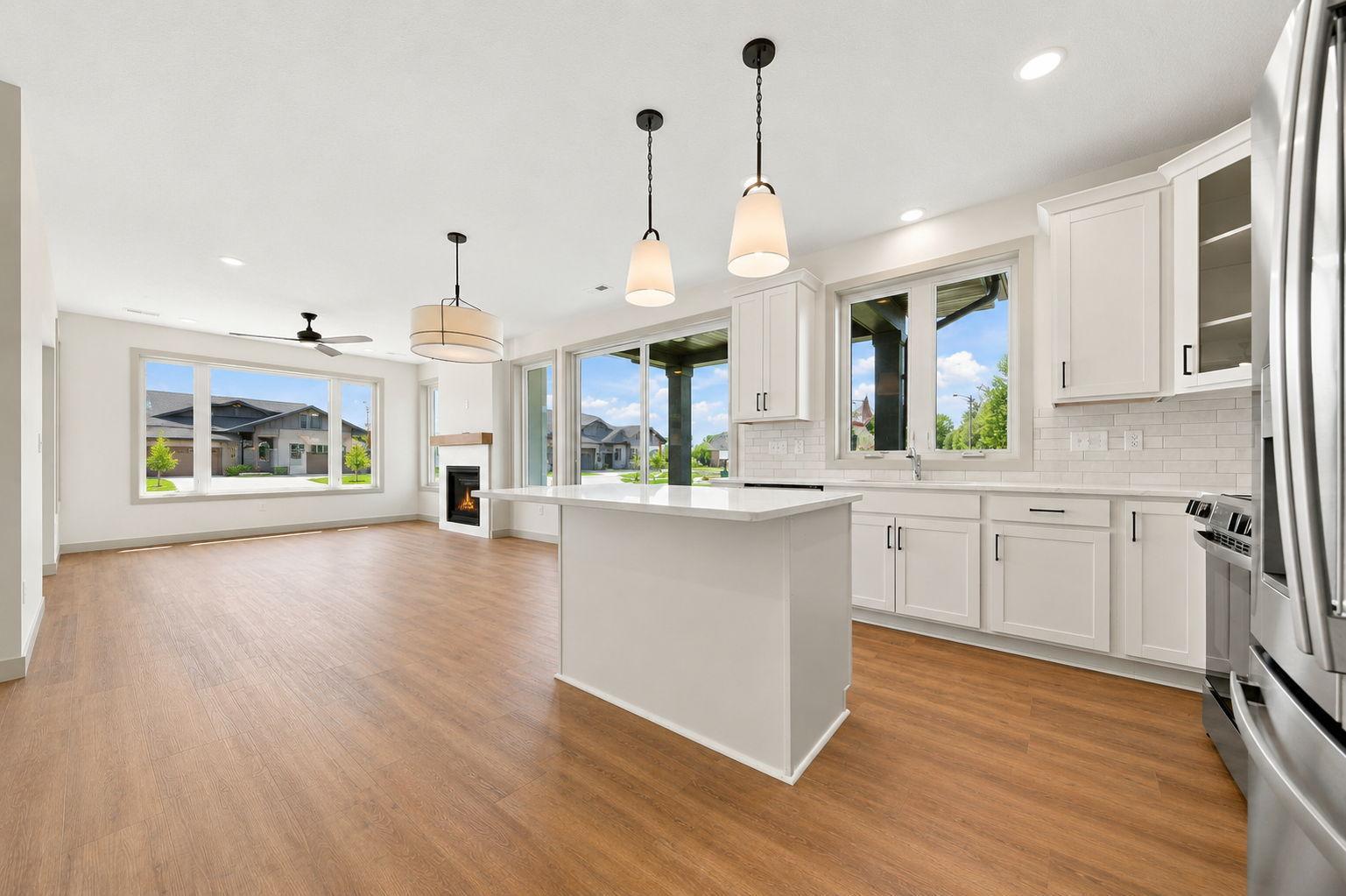 3rd image of 16316 Esprit Ct, Lakeville, MN 55044 | MLS# 7117564