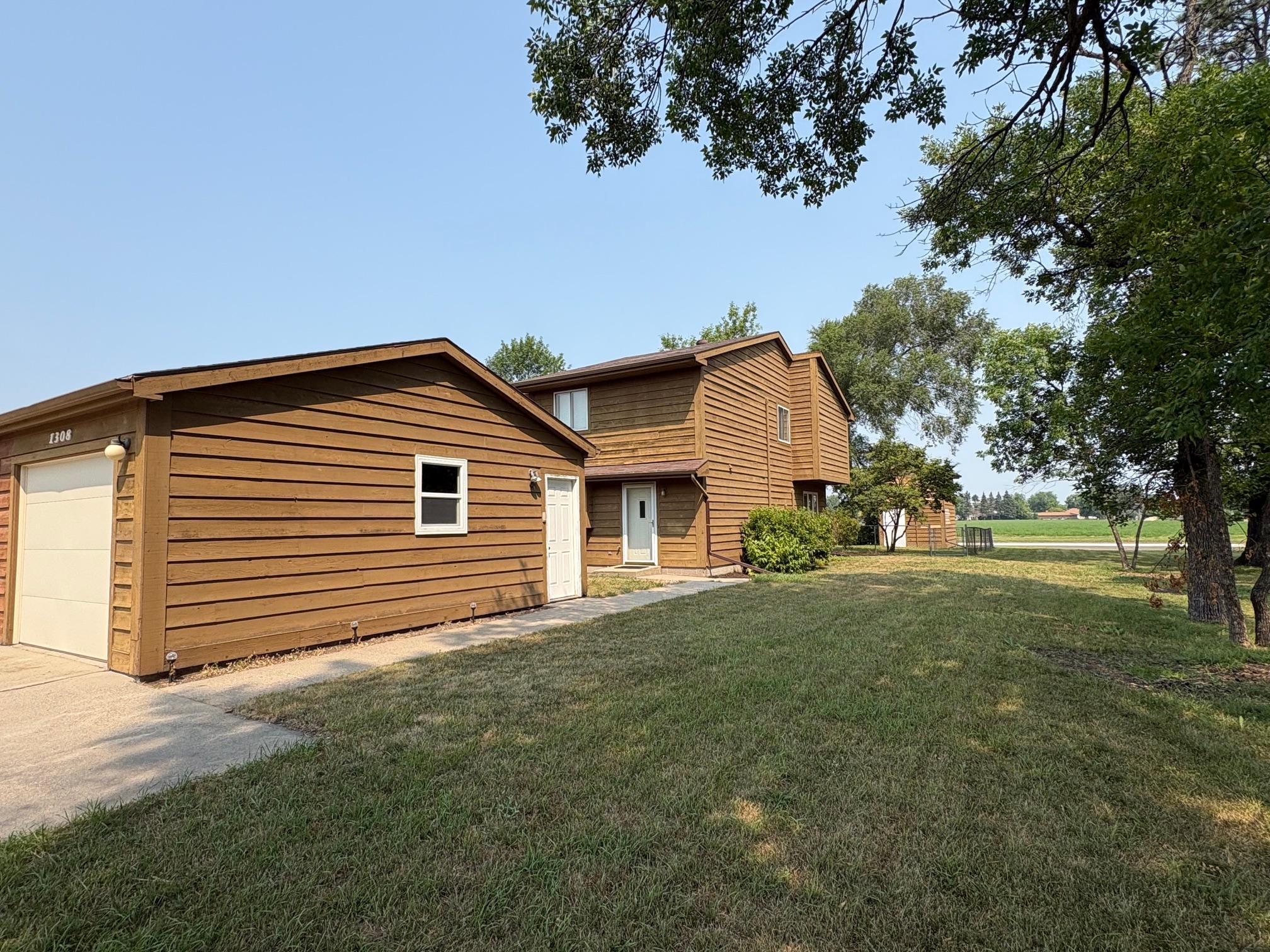 4th image of 1308 4Th Ave N, Wahpeton, ND 58075 | MLS# 7117585