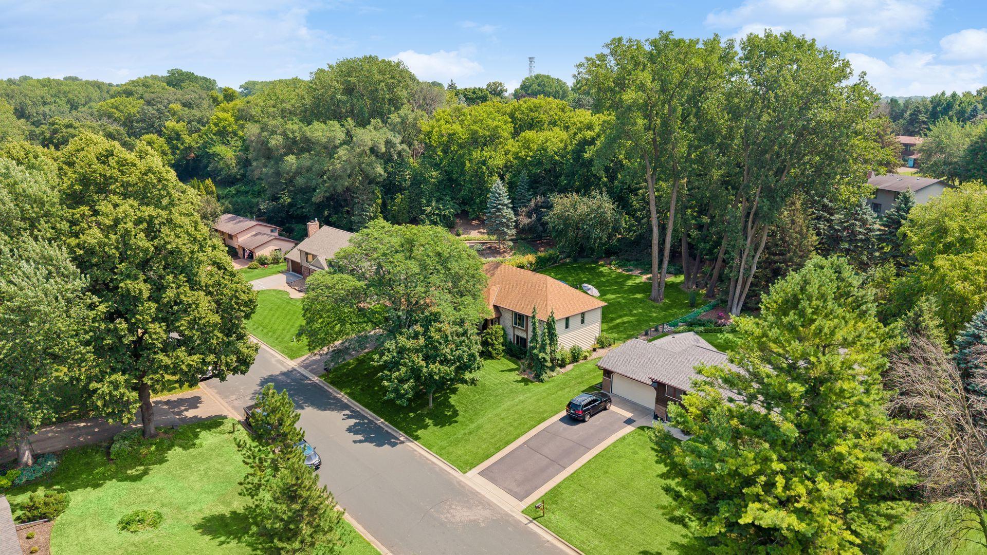 2nd image of 1544 Mccarthy Rd, Saint Paul, MN 55121 | MLS# 7117613