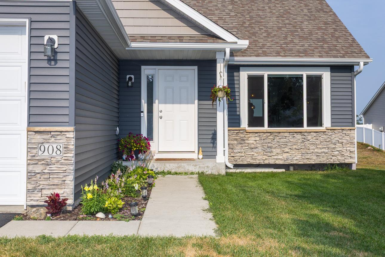 2nd image of 908 Ashford Rd, Belle Plaine, MN 56011 | MLS# 7117619
