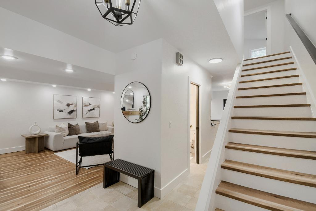 2nd image of 4005 21st Ave S, Minneapolis, MN 55407 | MLS# 7117620