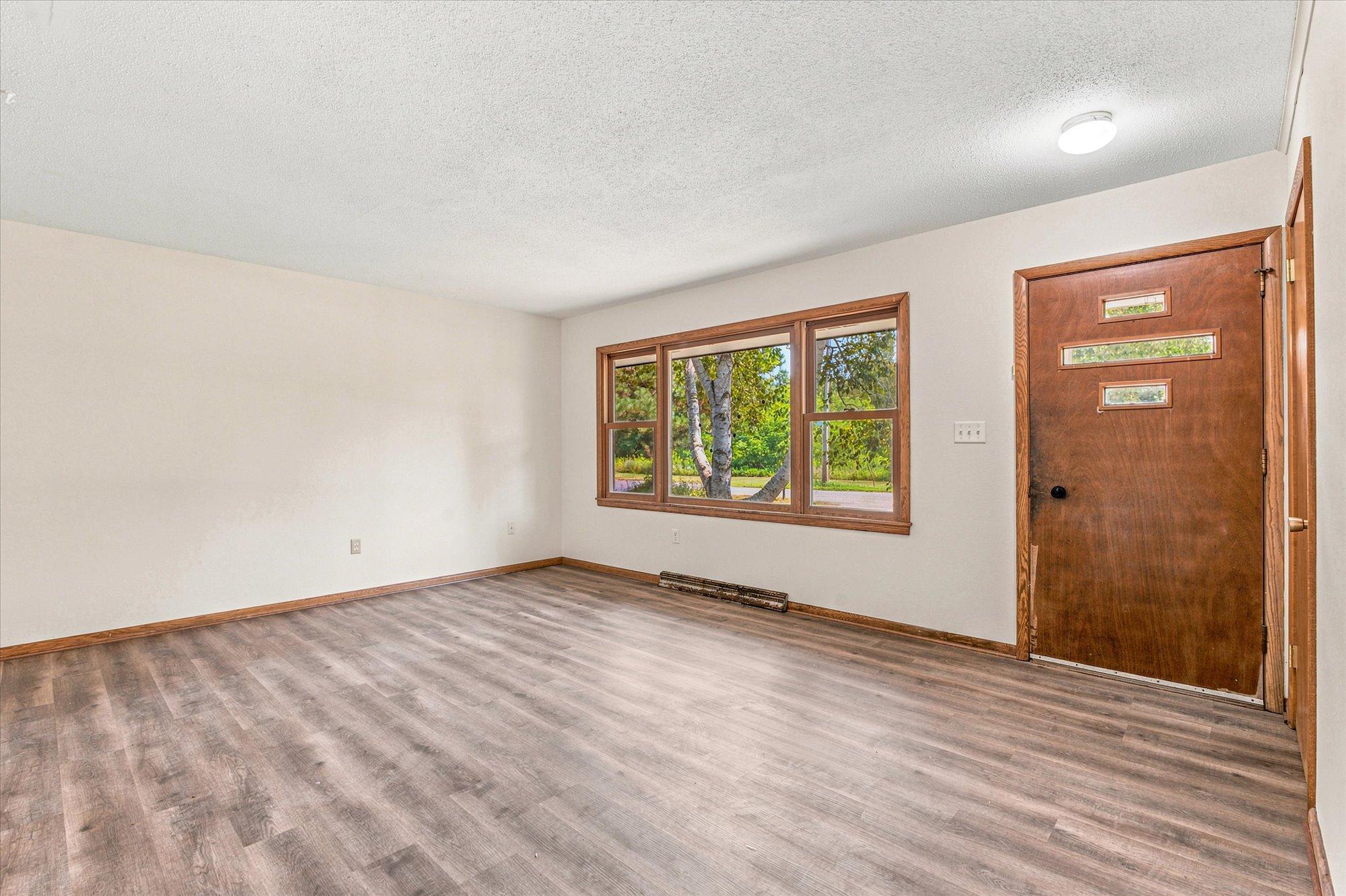 3rd image of 702 Power Ave S, Hinckley, MN 55037 | MLS# 7117646