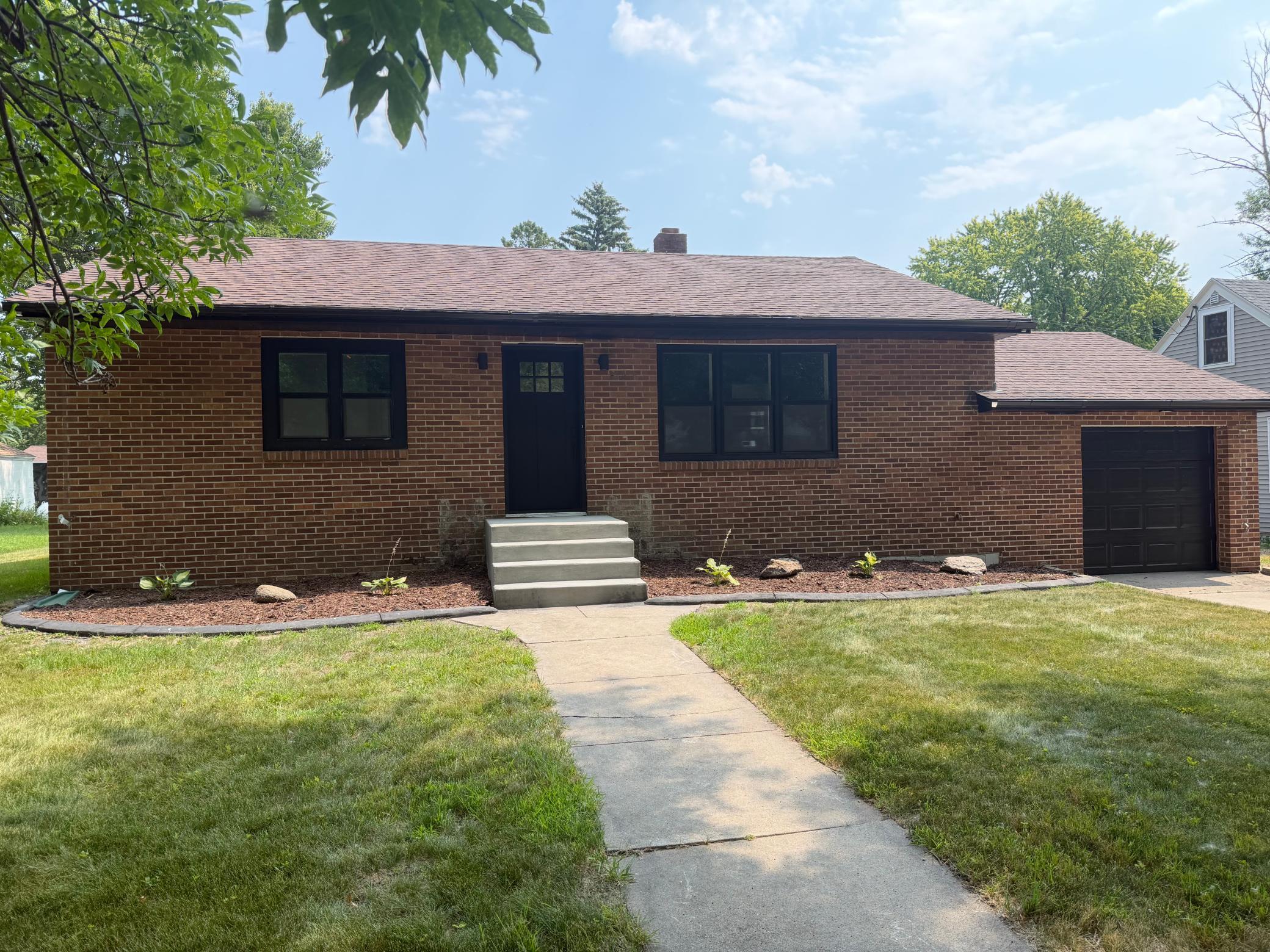 1st image of 213 7th Ave Se, Elbow Lake, MN 56531 | MLS# 7117648