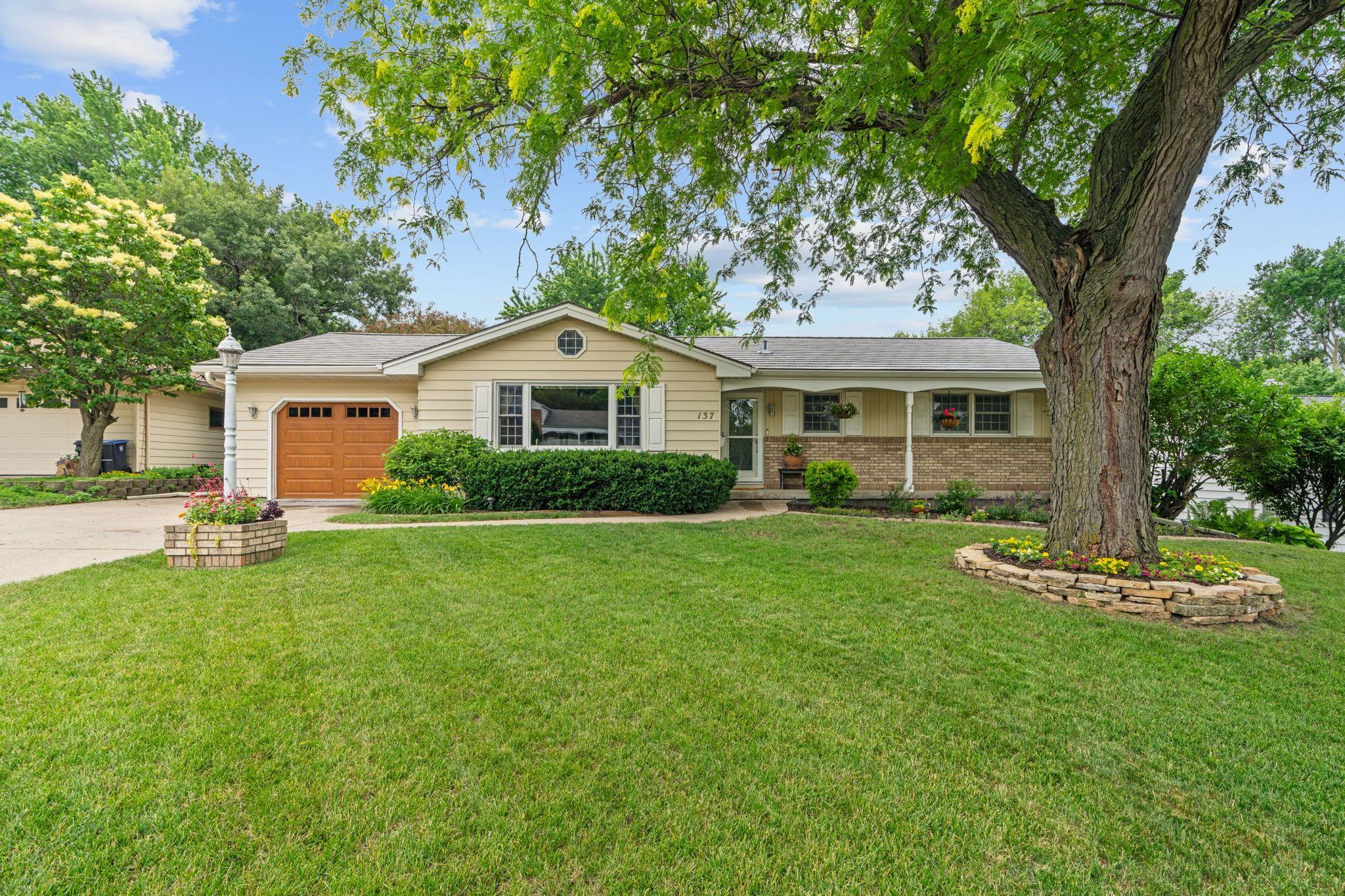 1st image of 137 Atwood Dr, Mankato, MN 56001 | MLS# 7117665