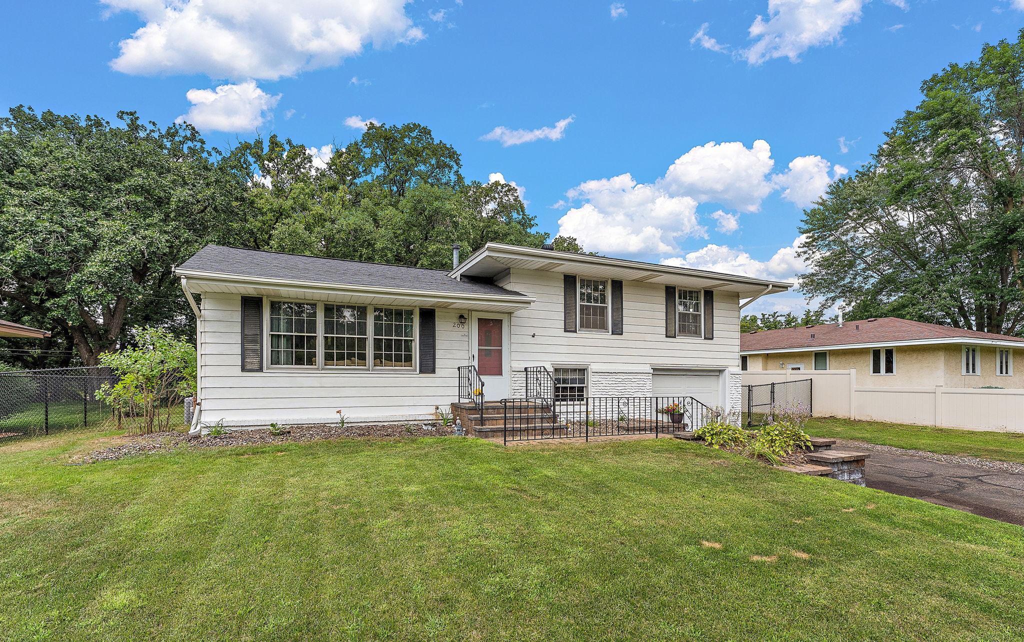 2nd image of 200 Rice Creek Blvd Ne, Minneapolis, MN 55432 | MLS# 7117667