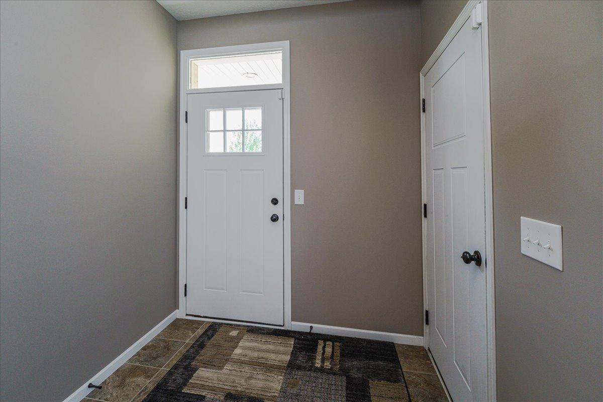 2nd image of 180 Tuttle Dr, Hastings, MN 55033 | MLS# 7117711