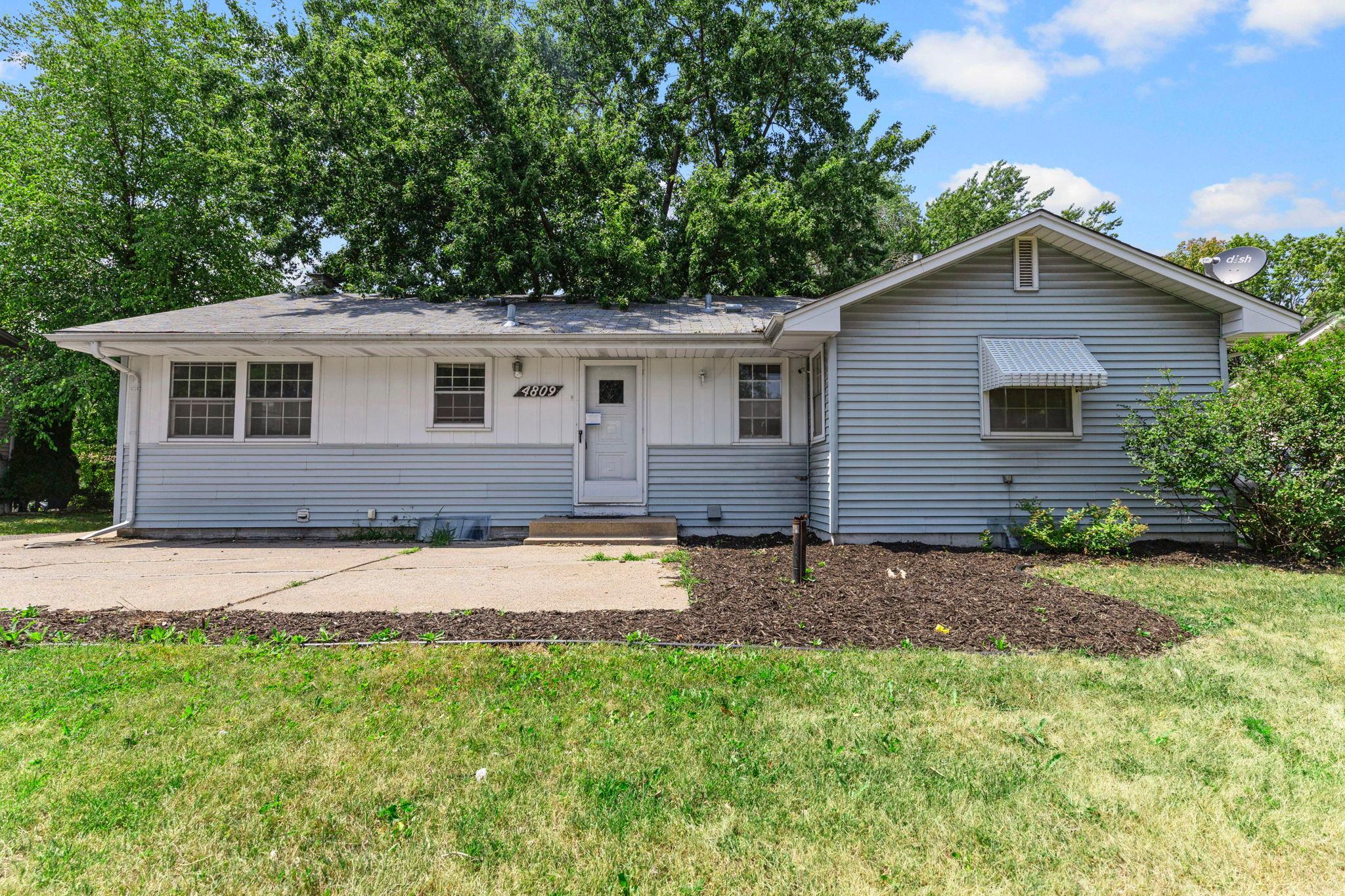 1st image of 4809 Winnetka Ave N, New Hope, MN 55428 | MLS# 7117730