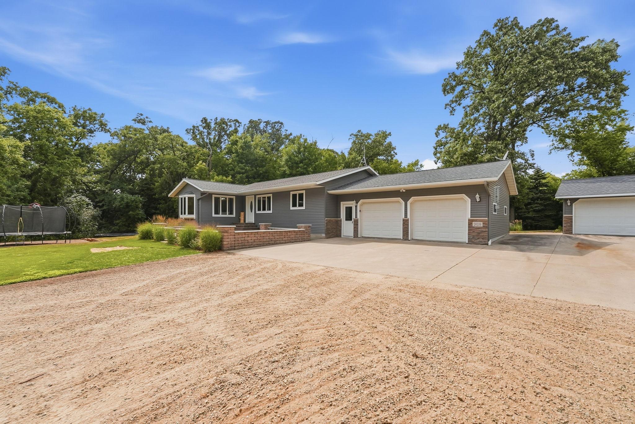 4th image of 20219 Co Rd 197, Belgrade, MN 56312 | MLS# 7117737