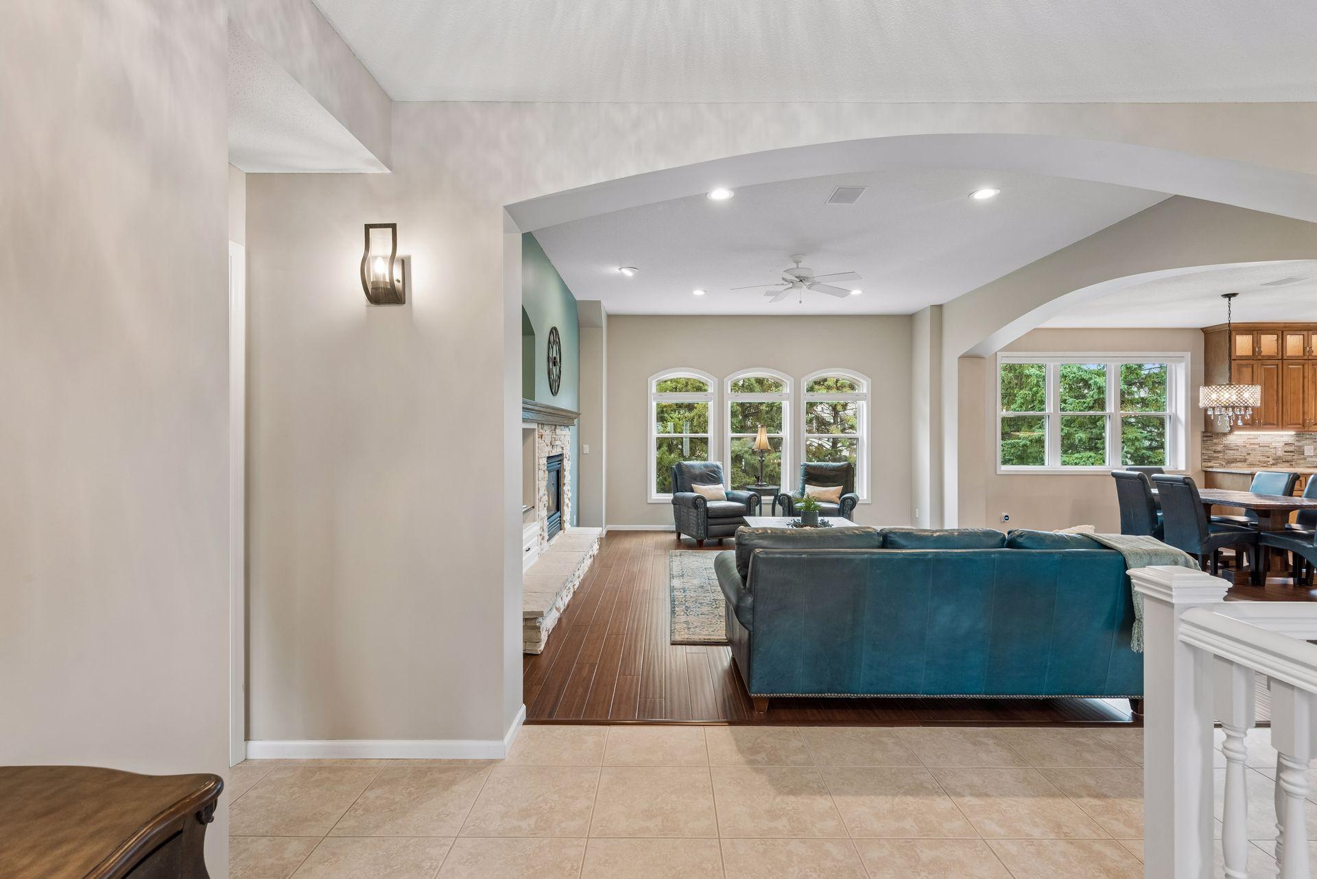 4th image of 2462 Lone Eagle Trl, Saint Paul, MN 55129 | MLS# 7117784