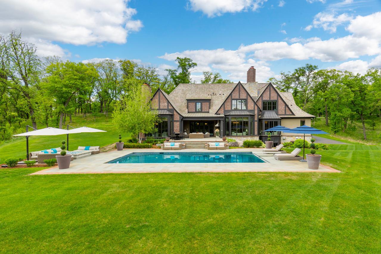 2nd image of 240 Salem Church Rd, Saint Paul, MN 55118 | MLS# 7117792
