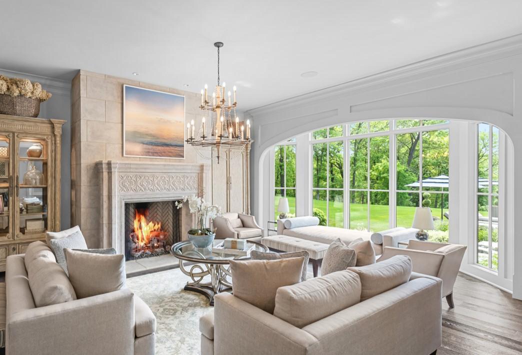3rd image of 240 Salem Church Rd, Saint Paul, MN 55118 | MLS# 7117792