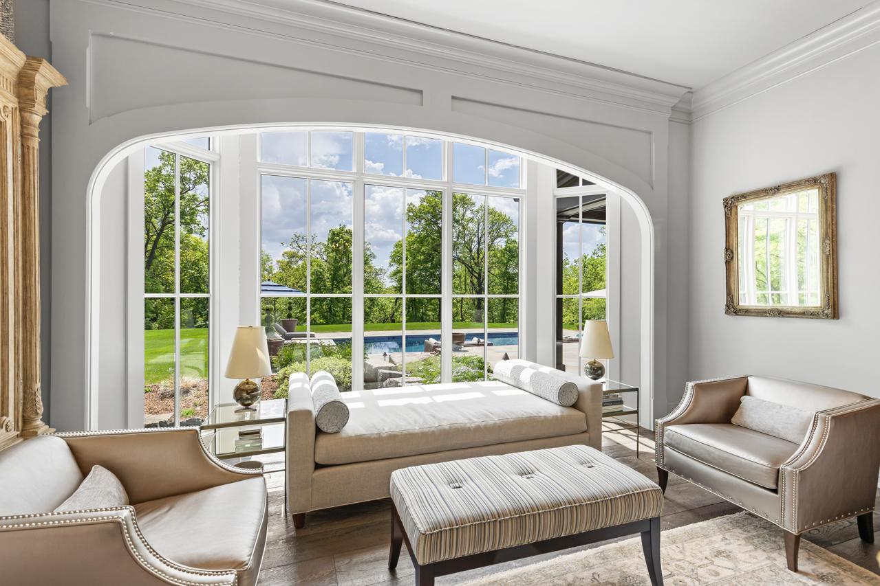 4th image of 240 Salem Church Rd, Saint Paul, MN 55118 | MLS# 7117792