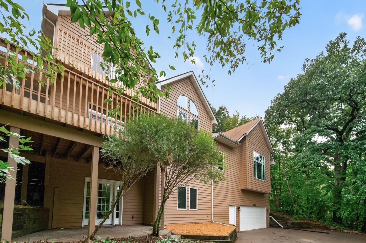 4th image of 9848 Oak Shore Dr, Lakeville, MN 55044 | MLS# 7117835