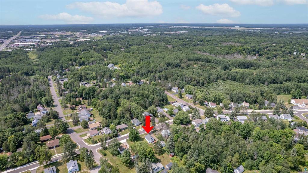 33rd image of 1302 Eklund Ave, Duluth, MN 55811 | MLS# 7117913