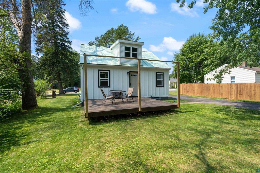 4th image of 1302 Eklund Ave, Duluth, MN 55811 | MLS# 7117913