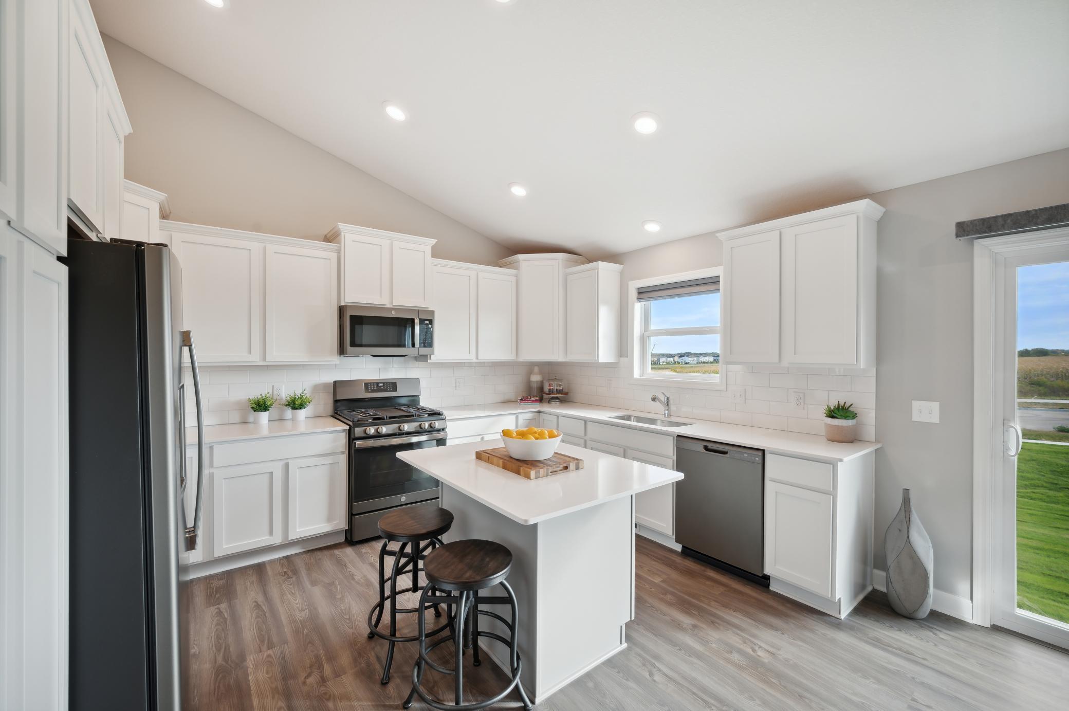 2nd image of 1855 Lincoln Ave, Saint Paul Park, MN 55016 | MLS# 7117993