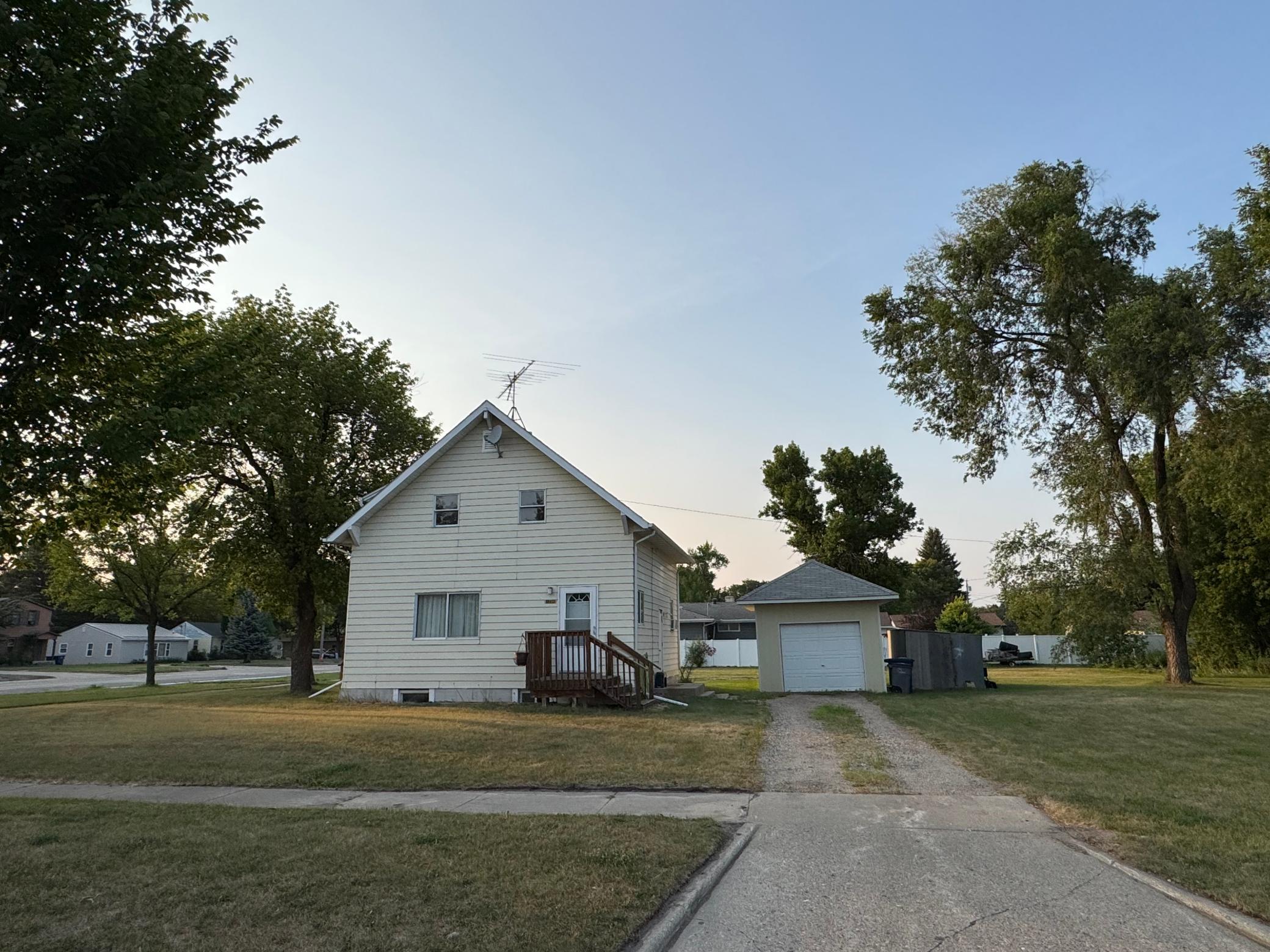 1st image of 1706 N 4th Ave, Moorhead, MN 56560 | MLS# 7118005