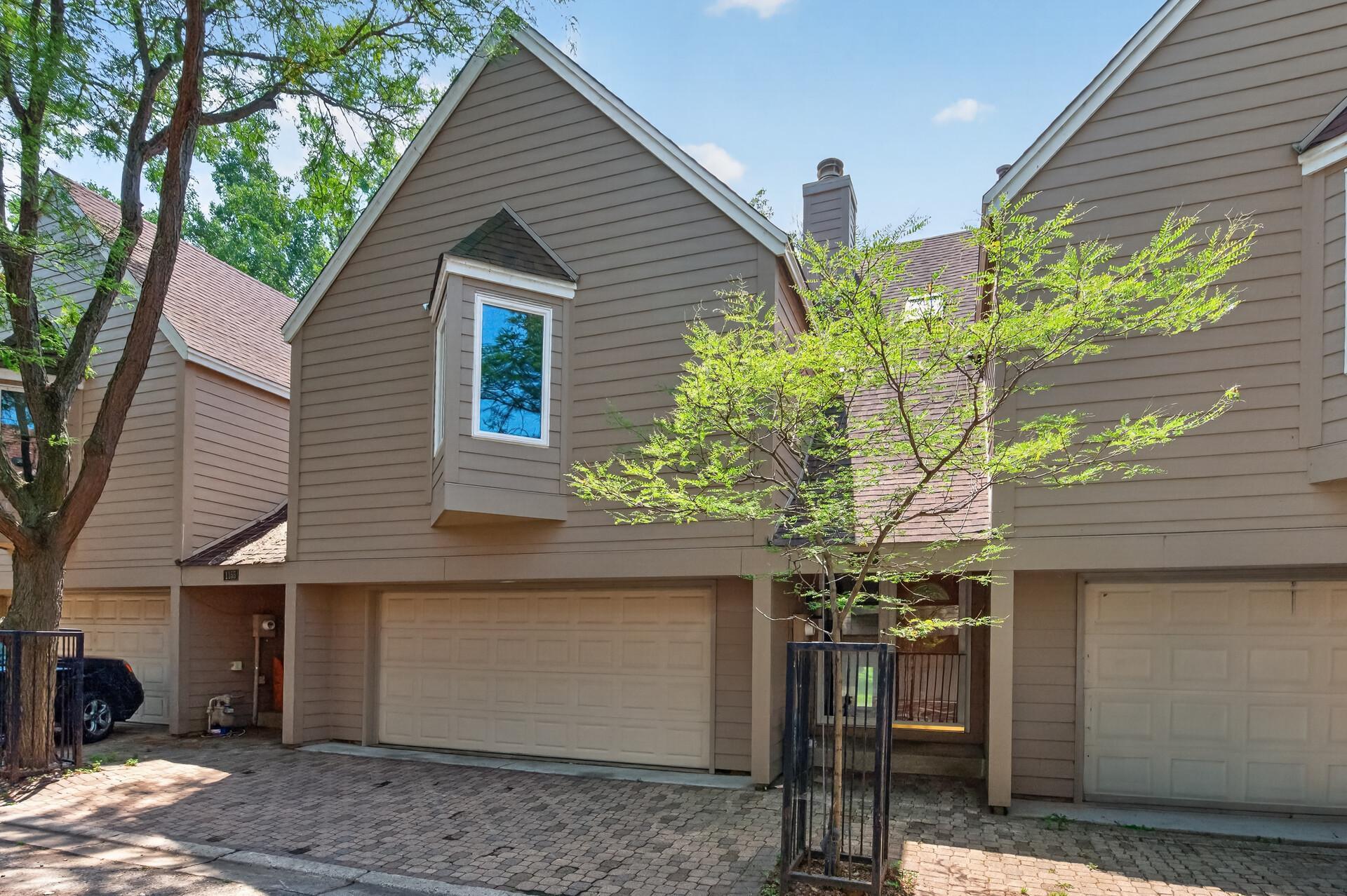 2nd image of 1157 Rose Ln, Saint Paul, MN 55112 | MLS# 7118013