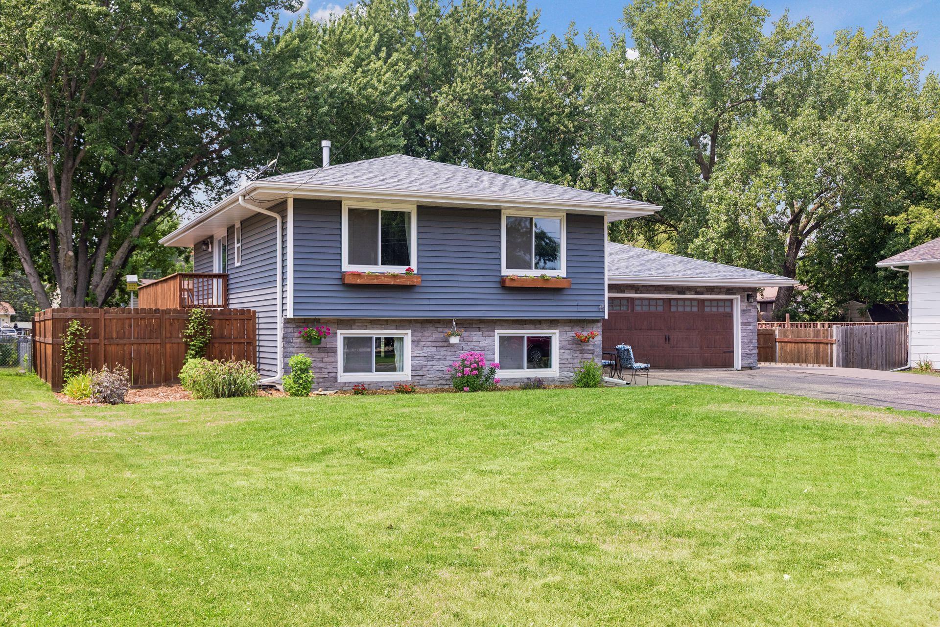 3rd image of 932 16Th St Se, Forest Lake, MN 55025 | MLS# 7118023