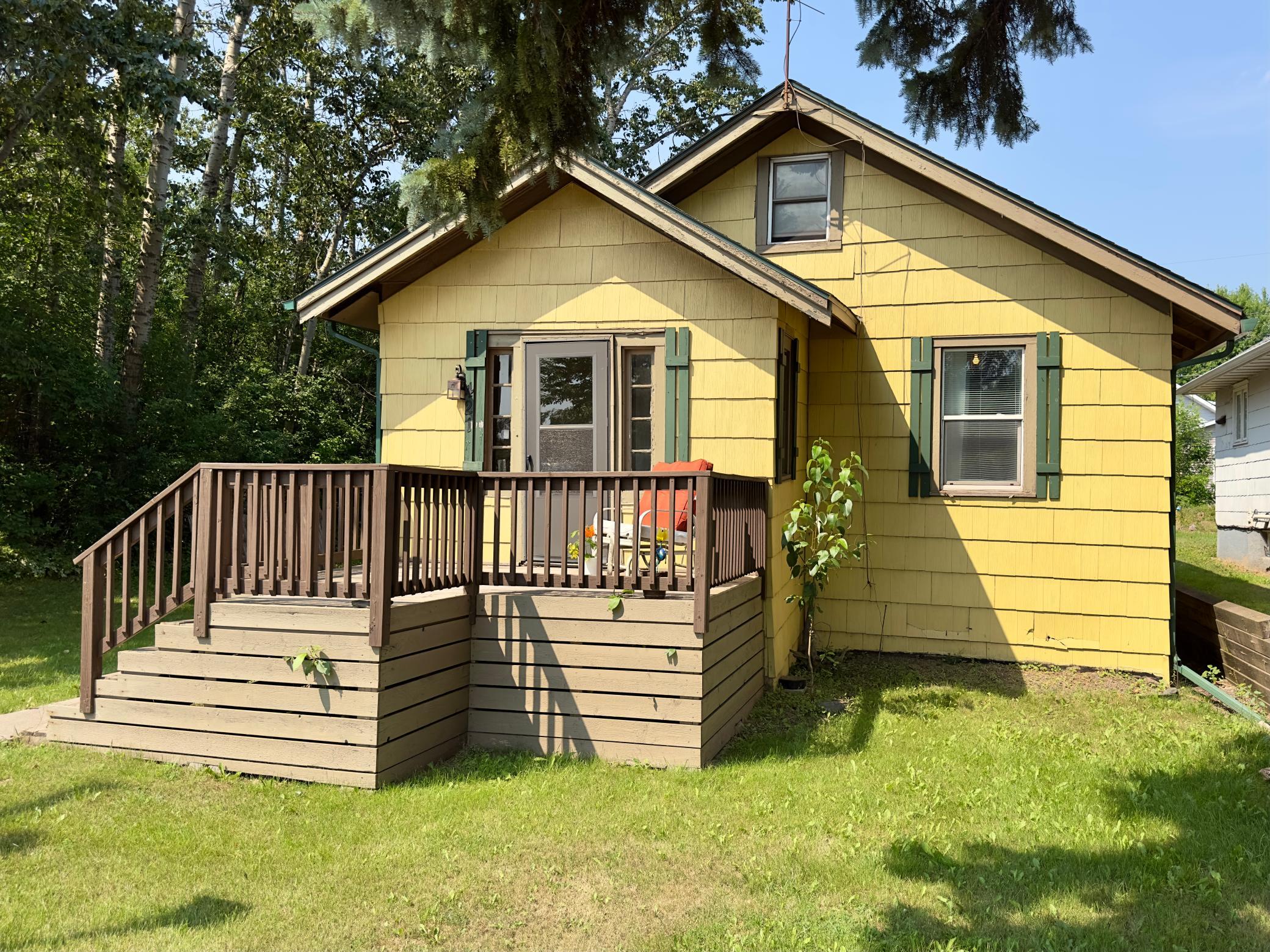 1st image of 421 S 69th Ave W, Duluth, MN 55807 | MLS# 7118024
