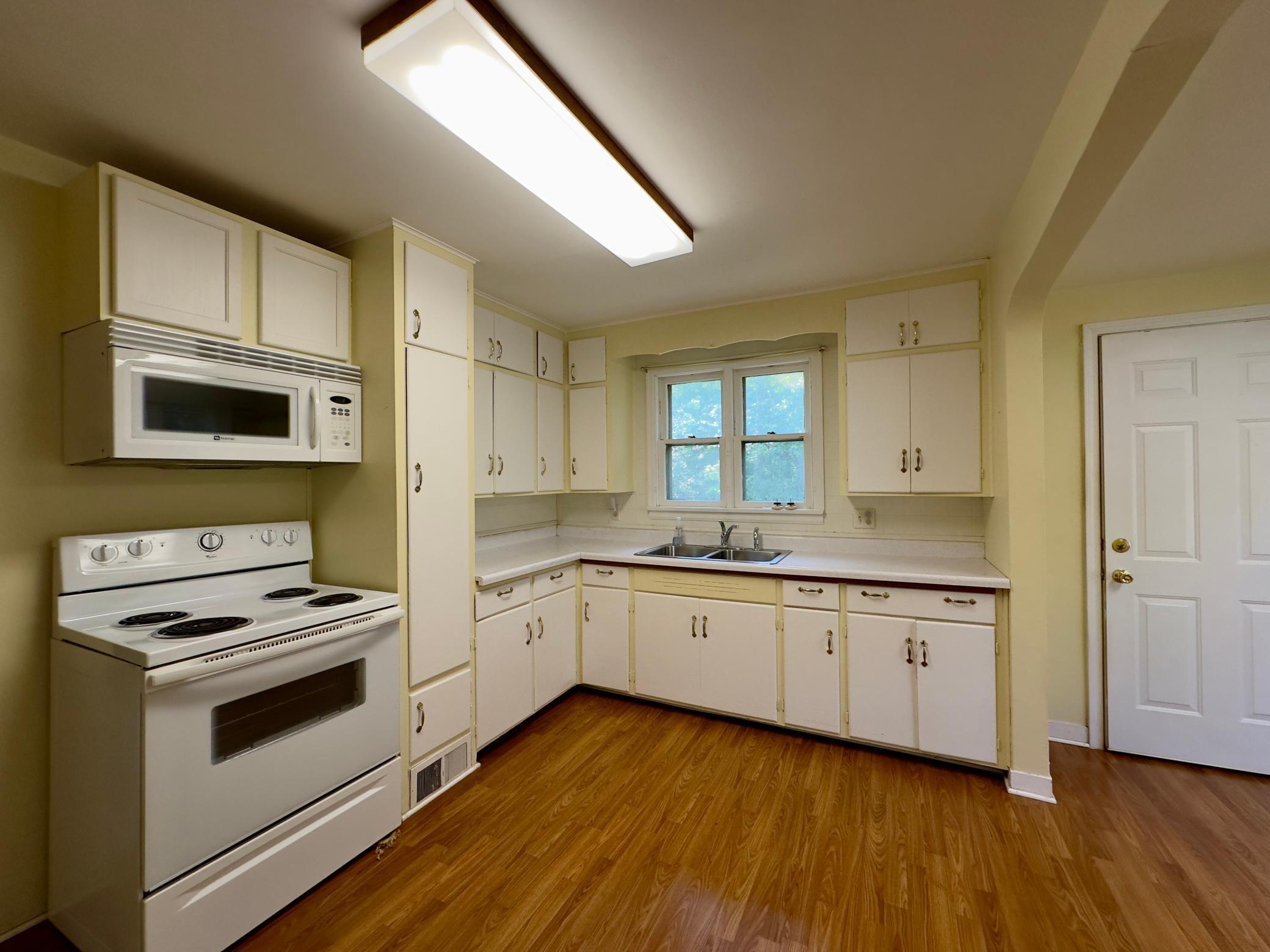 4th image of 421 S 69Th Ave W, Duluth, MN 55807 | MLS# 7118024