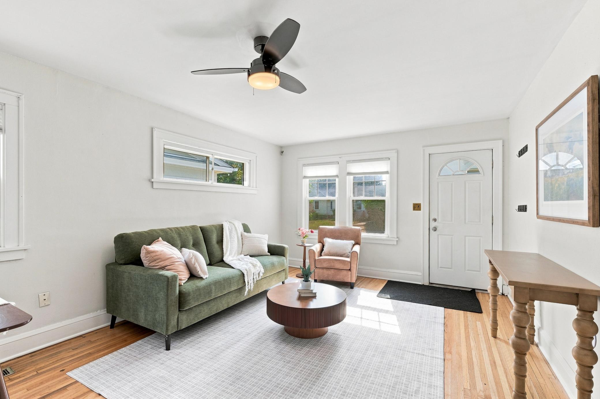 2nd image of 2841 36th Ave S, Minneapolis, MN 55406 | MLS# 7118027