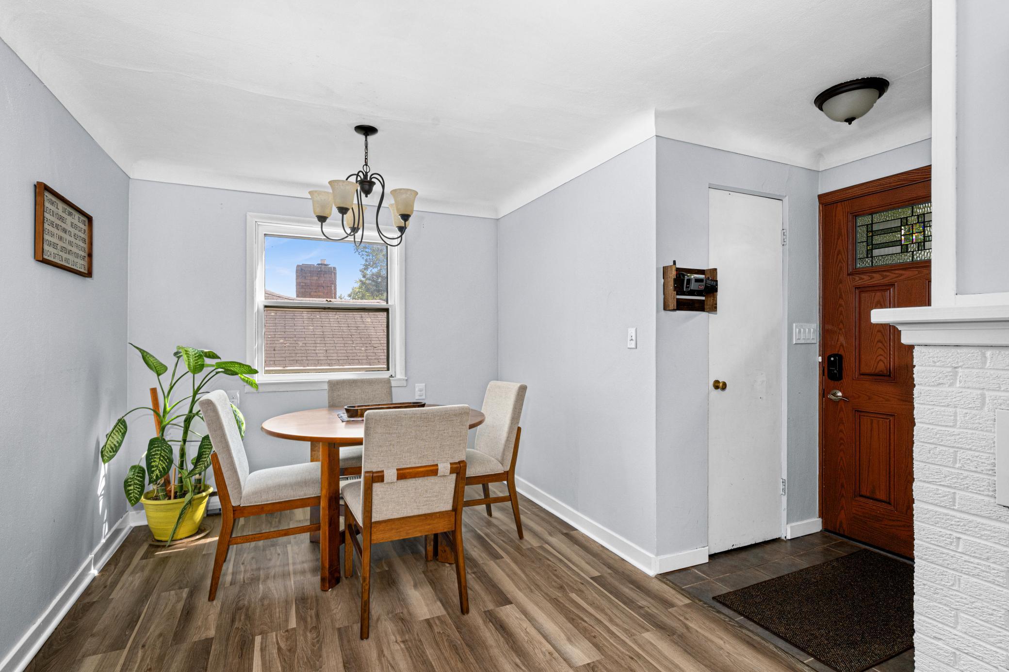3rd image of 2412 Chambersburg Ave, Duluth, MN 55811 | MLS# 7118029