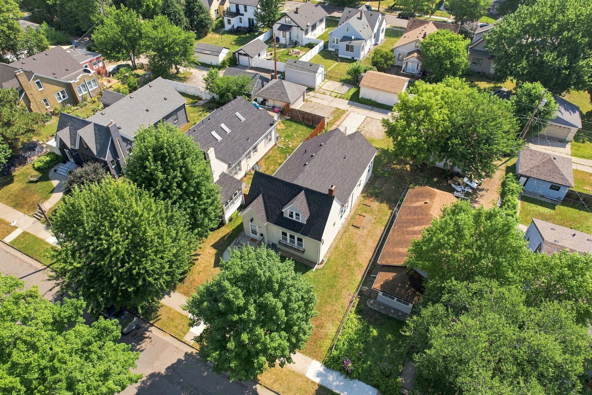 1st image of 1500 Vincent Ave N, Minneapolis, MN 55411 | MLS# 7118037
